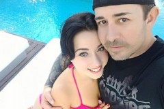Jay-Rock-Posing-with-a-Girl-by-the-Pool